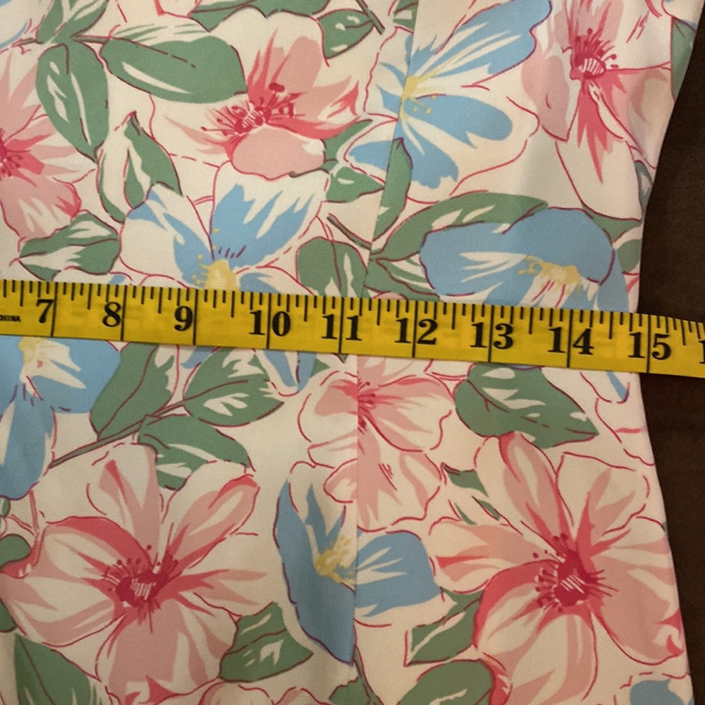 Beautiful Ann Taylor silk dress. Size 4. - Picture 6 of 7